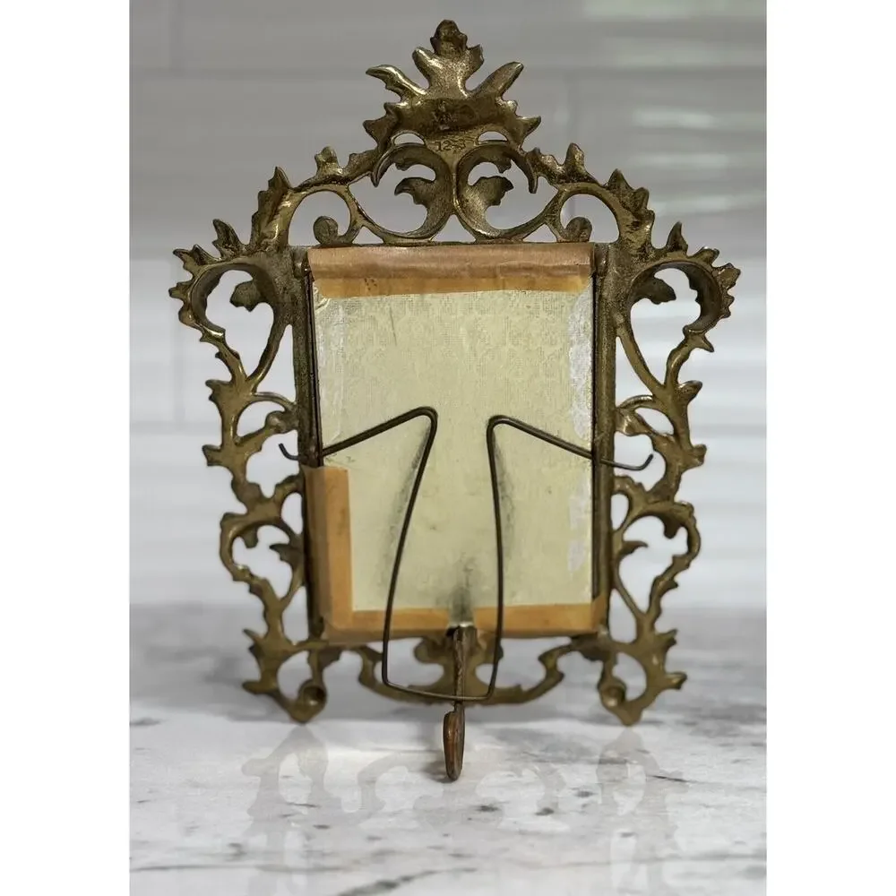Unbranded beautiful antique